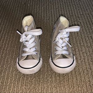 Size 4T Converse Chuck Taylors